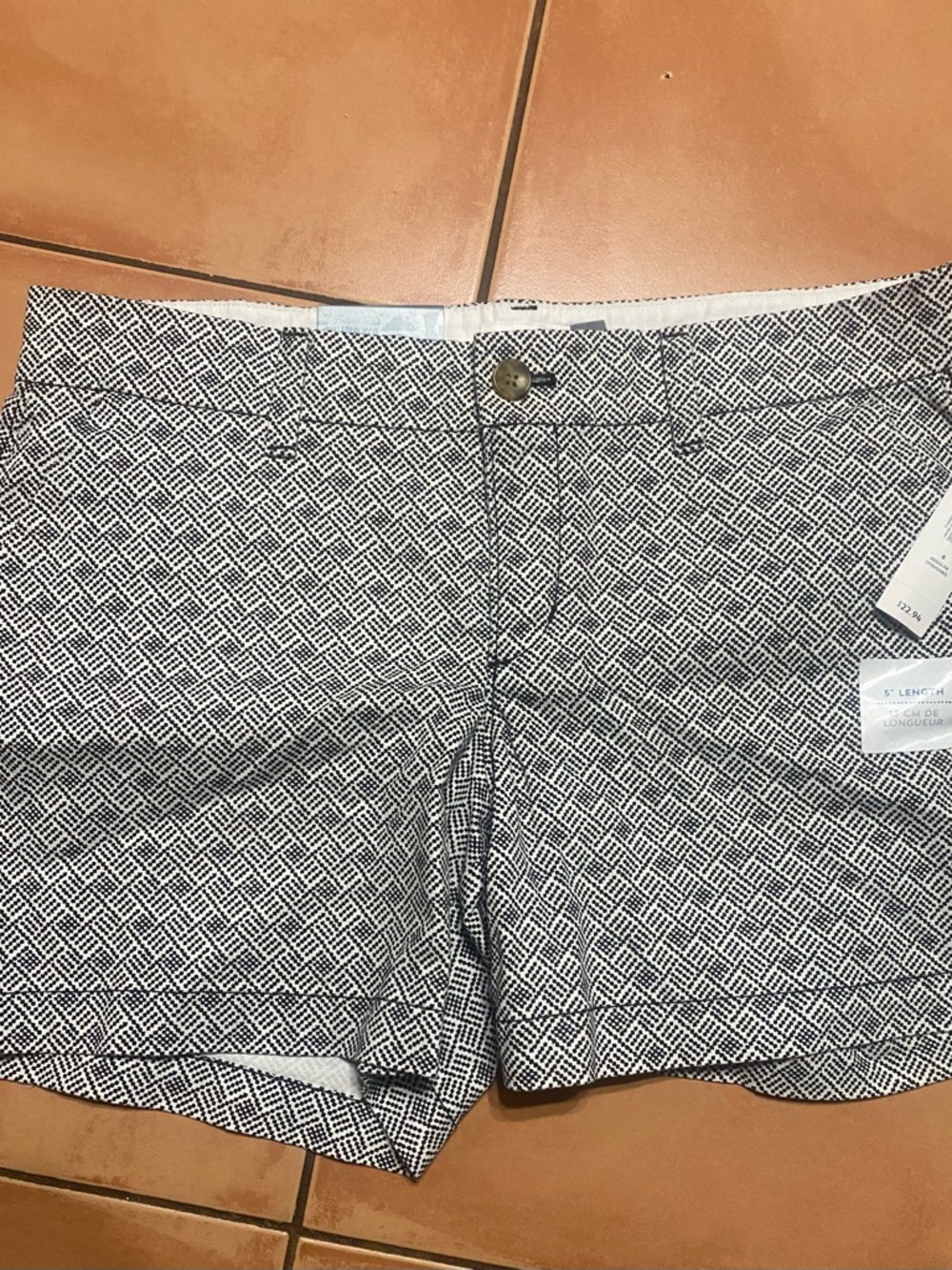 Brand new Old Navy black-and-white shorts. Size 6. Still have tags on.